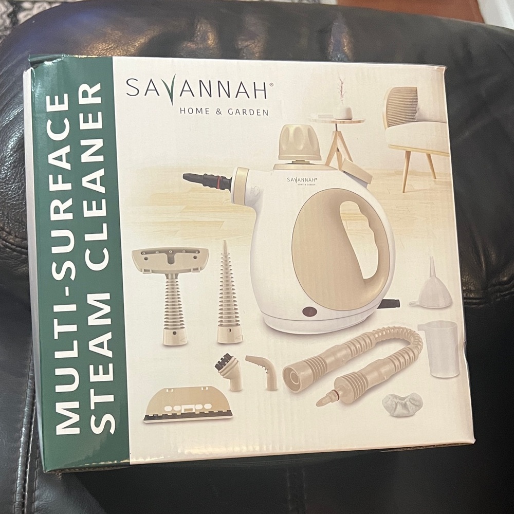 Savannah Home & Garden Steam Cleaner in White and Tan super gift new condition